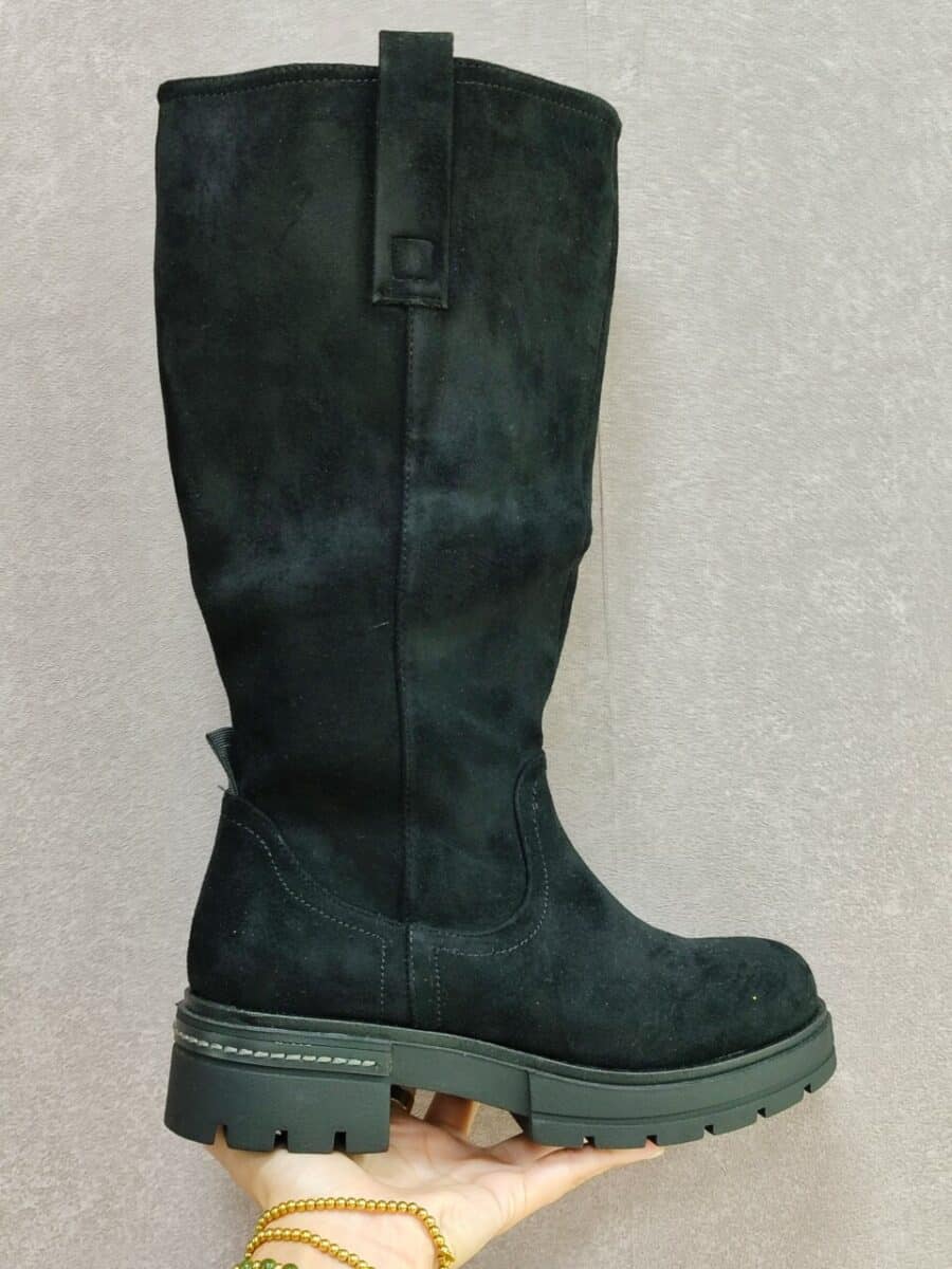 Bota NEGRA