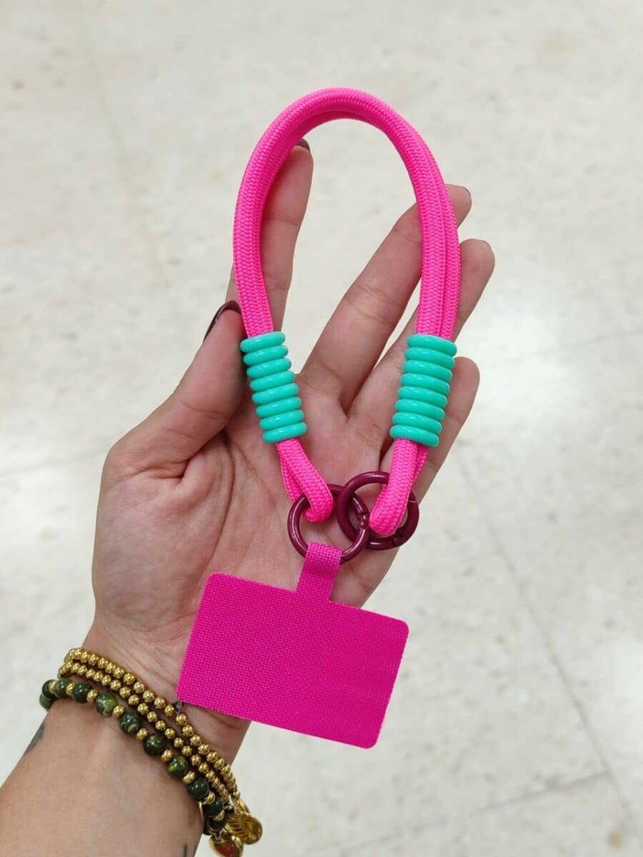 Colgador FUCSIA CORTO