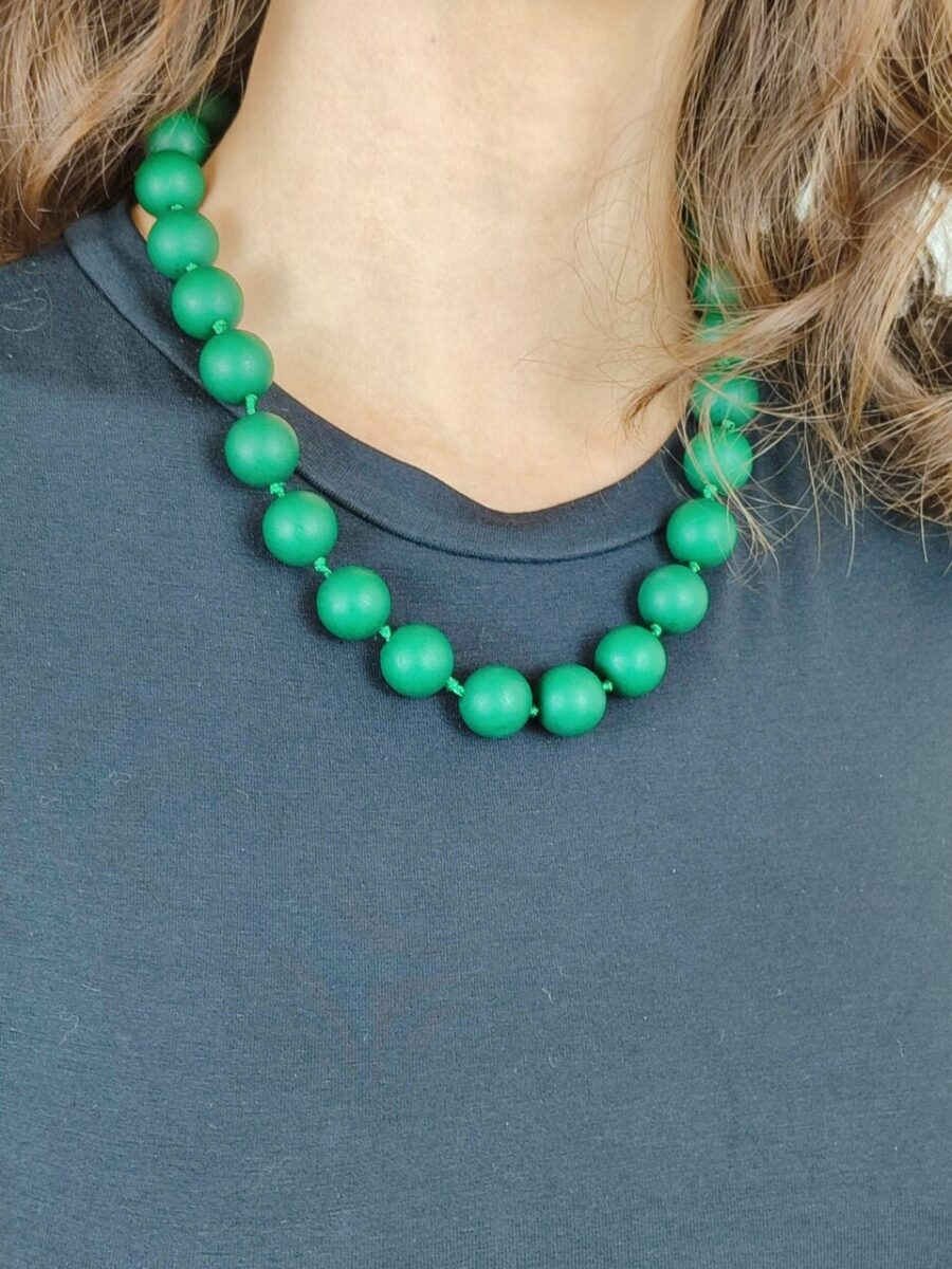 Collar BOLAS VERDE