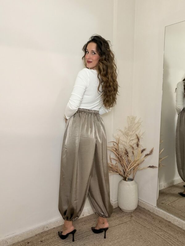 Pantalón SATINADO TOPO