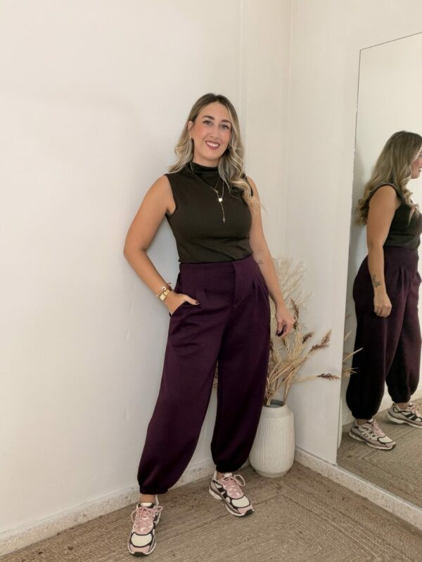 Pantalón AIRE PUÑO BERENJENA